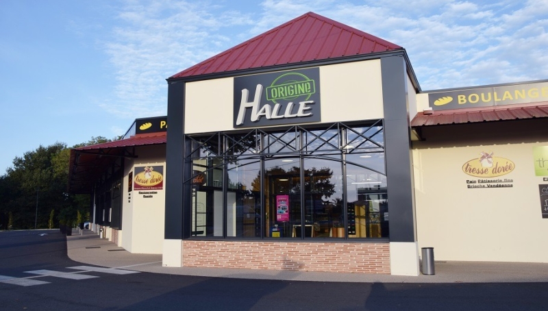 Création d’une halle commerciale de proximité (1200m²)

- Origine Halle - Les Herbiers (85)